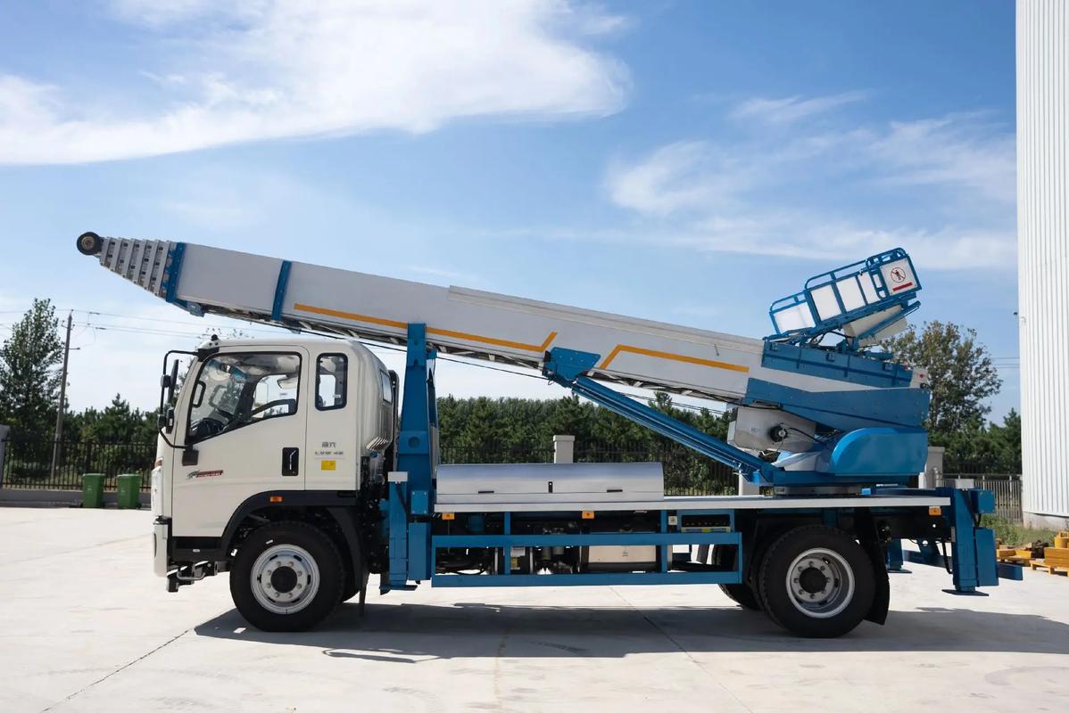 道县云梯上料车租赁费用