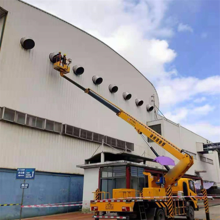 道县高空作业车出租服务：专业广告牌安装解决方案