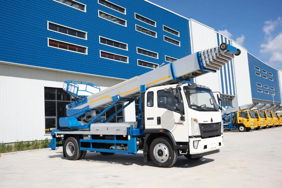 道县出租云梯车高空作业车 建筑垃圾搬运